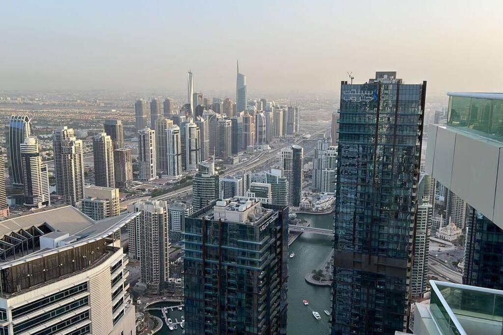 High Floor With City Skyline & Burj Khalifa View 3 Bedroom Unit Marina Dubai Exterior photo
